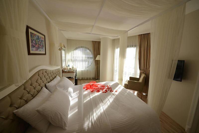 Biga Palas Hotel image