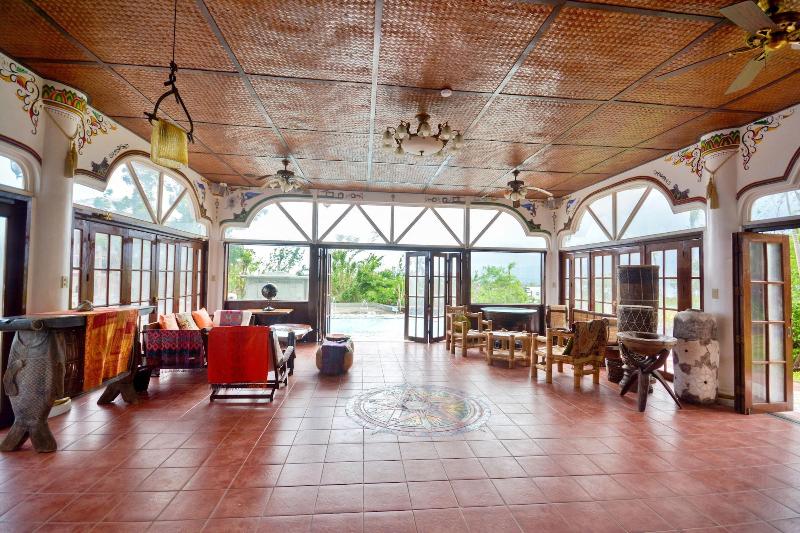 Jade's Casa de Arte image