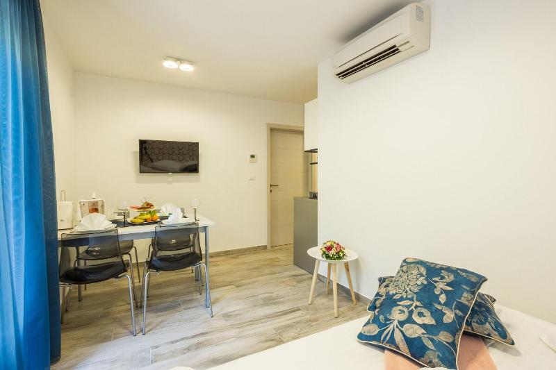 Aparthotel Gimi image