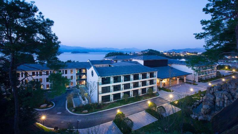 Narada Qiandao Lake Resort — exterior view