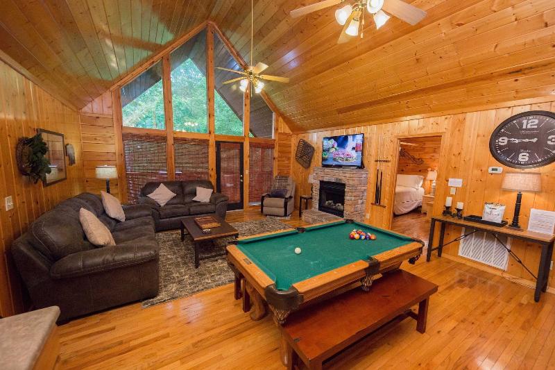 Drift Away - Two Bedroom Cabin image