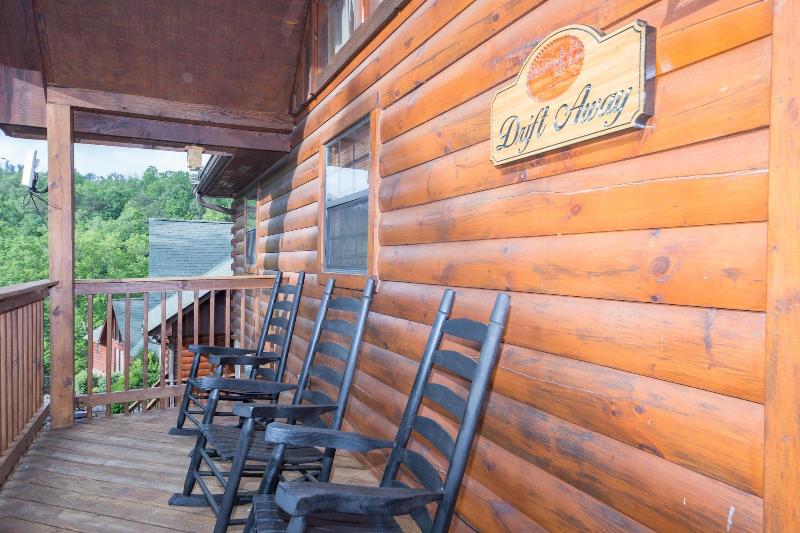 Drift Away - Two Bedroom Cabin image