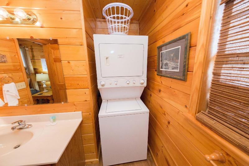 Drift Away - Two Bedroom Cabin image