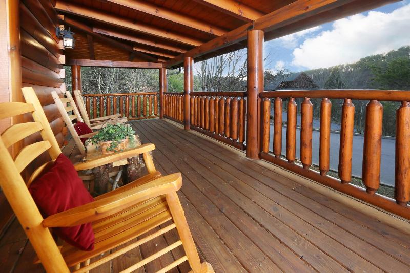 Mountain Fun - One Bedroom Cabin image