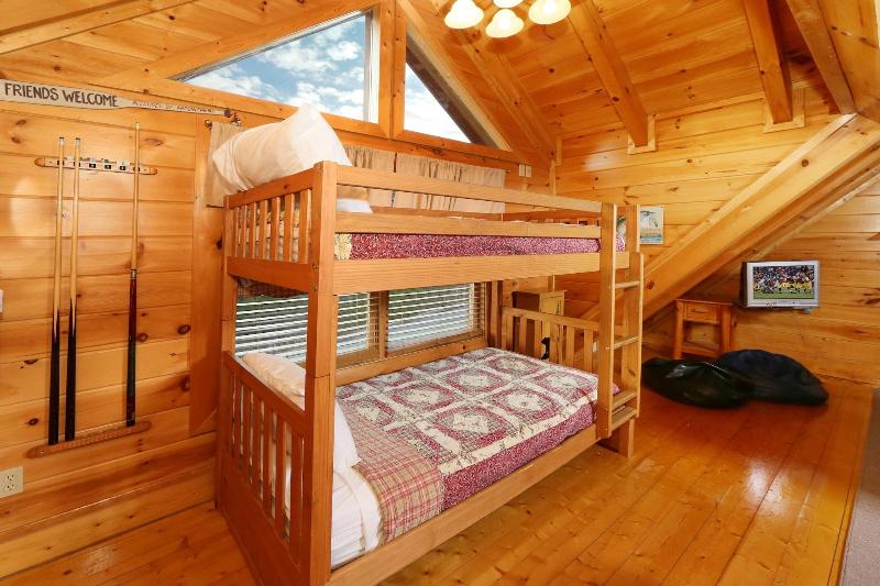 Mountain Fun - One Bedroom Cabin image