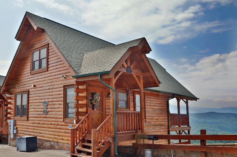 Up Up  Away - Two Bedroom Cabin image