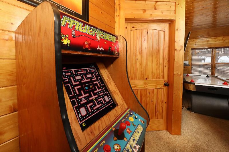 Up Up  Away - Two Bedroom Cabin image