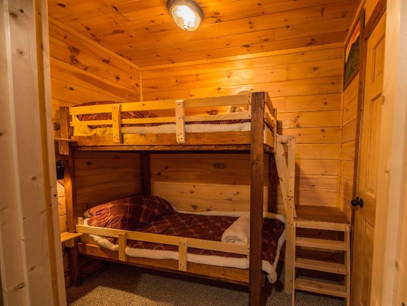 Psalm 2705 - Three Bedroom Cabin image