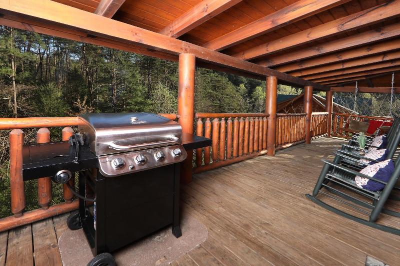Amazing Grace - Two Bedroom Cabin image