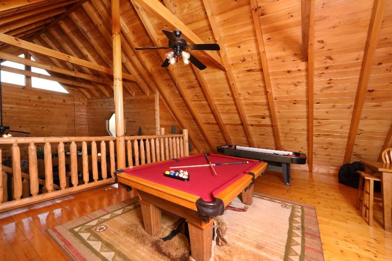 Amazing Grace - Two Bedroom Cabin image