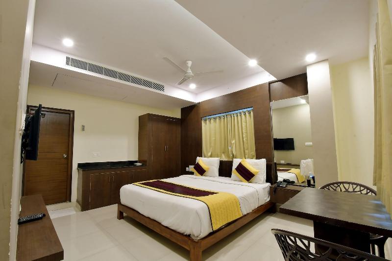 sri maharaja inn — photo 8