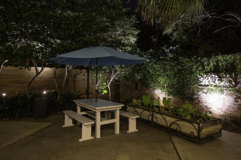 Amazing 7 BR - Next to Frenchman St image