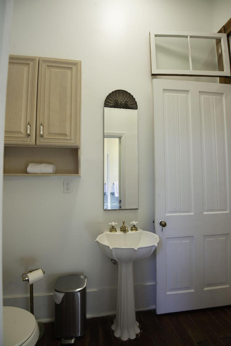 Amazing 7 BR - Next to Frenchman St image