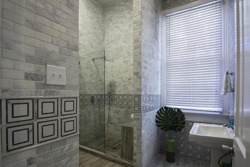 Amazing 7 BR - Next to Frenchman St image
