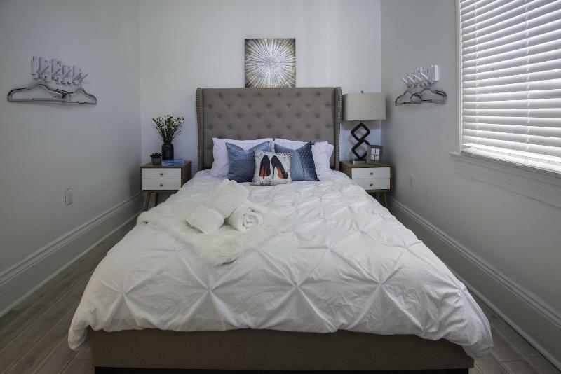 Amazing 7 BR - Next to Frenchman St image