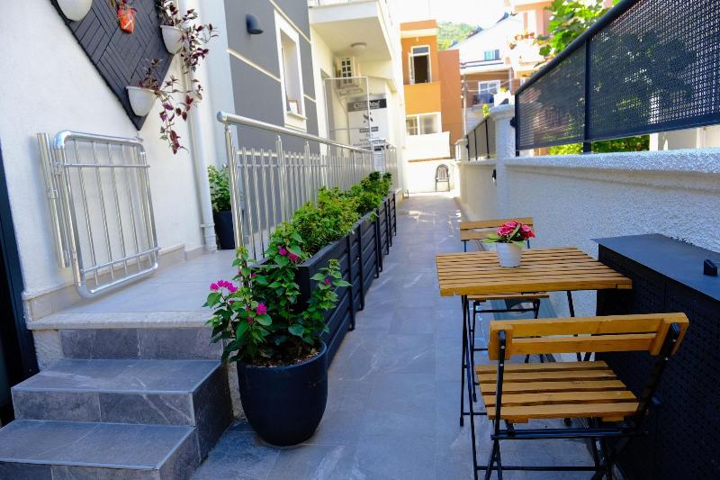 Ozgur City Residence image
