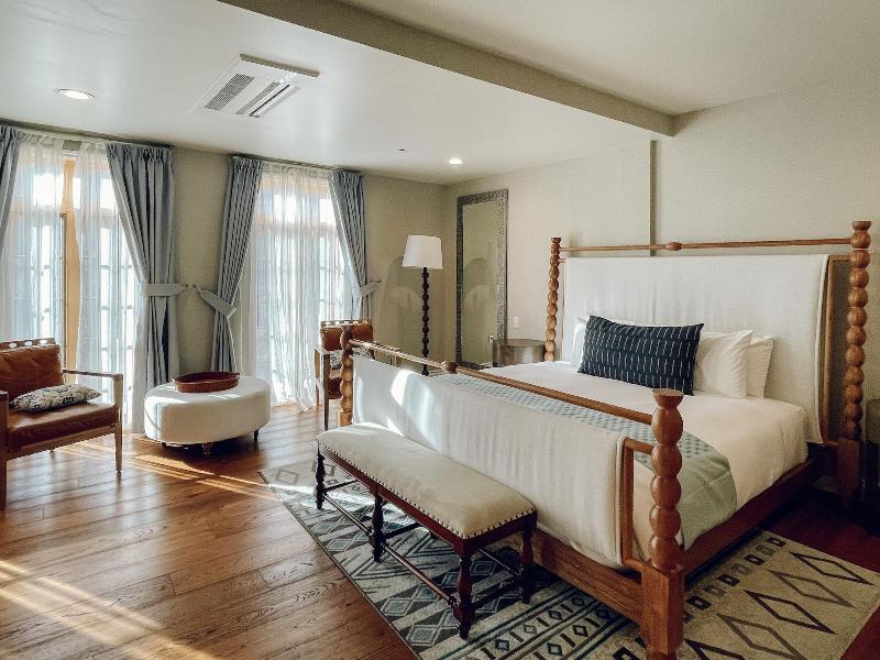 Zane Grey Pueblo Hotel image