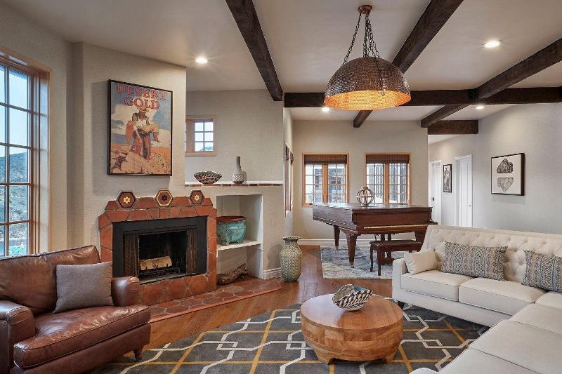 Zane Grey Pueblo Hotel image