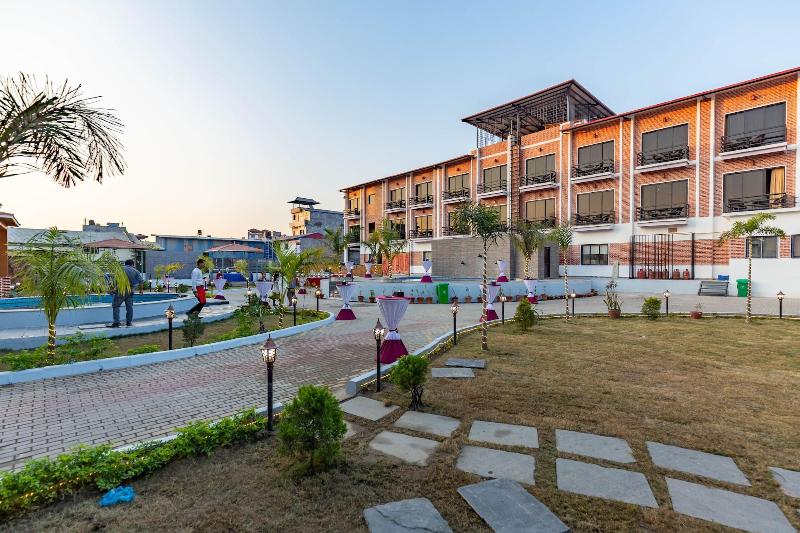Chitwan Midtown Resort image