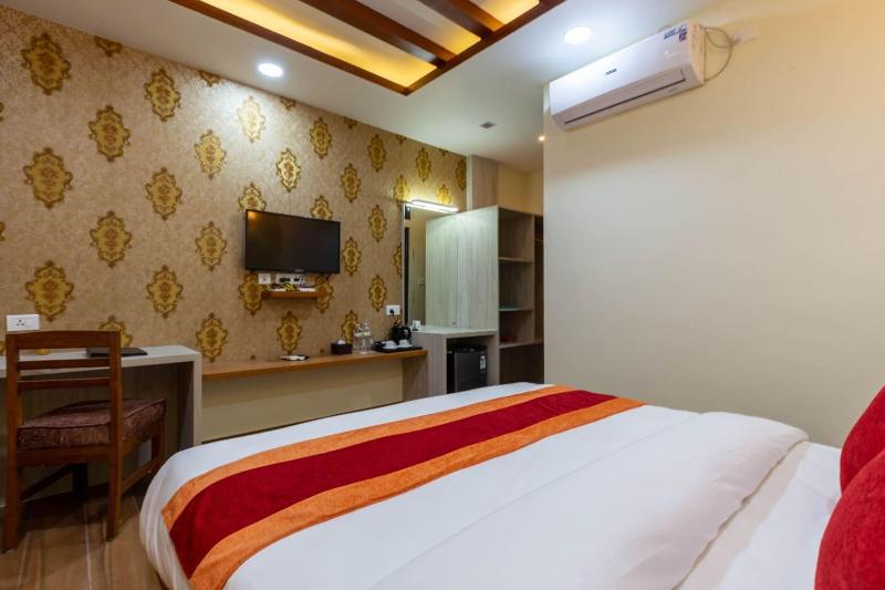 Chitwan Midtown Resort image