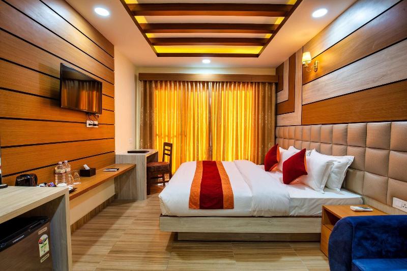 Chitwan Midtown Resort image