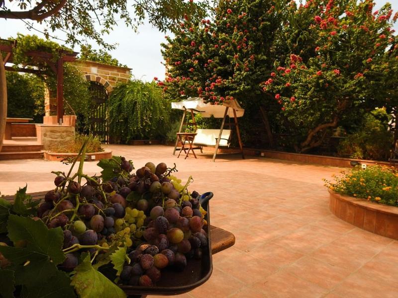 Mouzaliko Guesthouse Mansion image