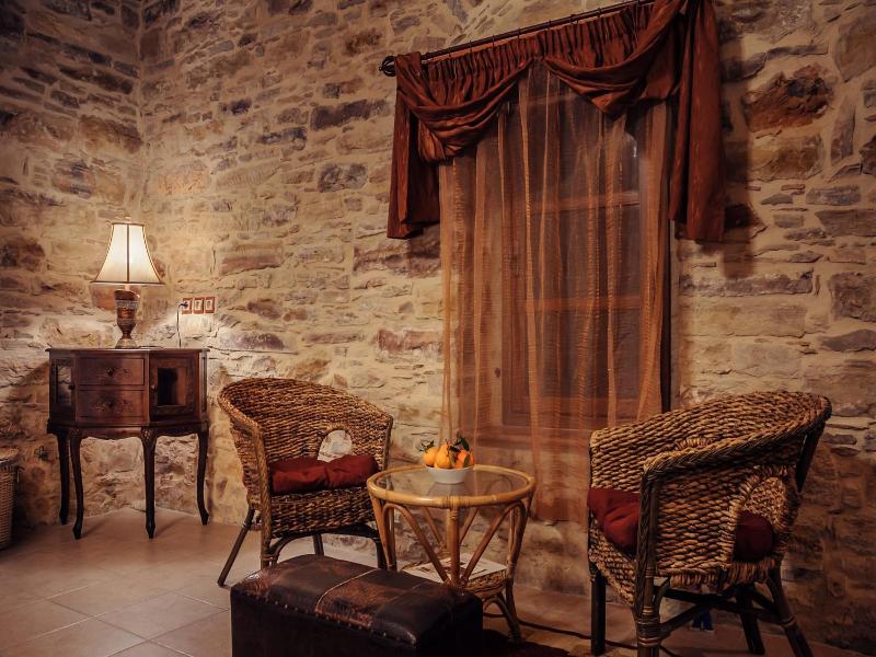 Mouzaliko Guesthouse Mansion image