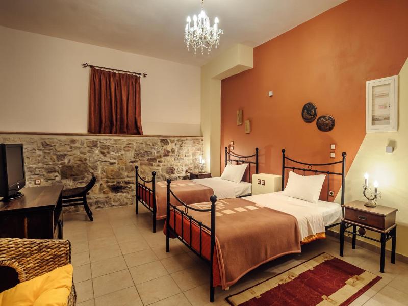 Mouzaliko Guesthouse Mansion image