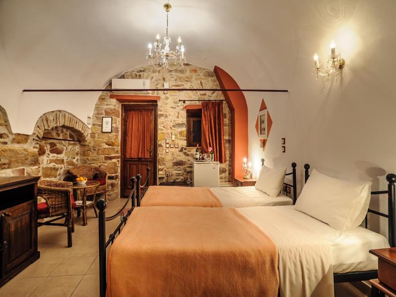 Mouzaliko Guesthouse Mansion image