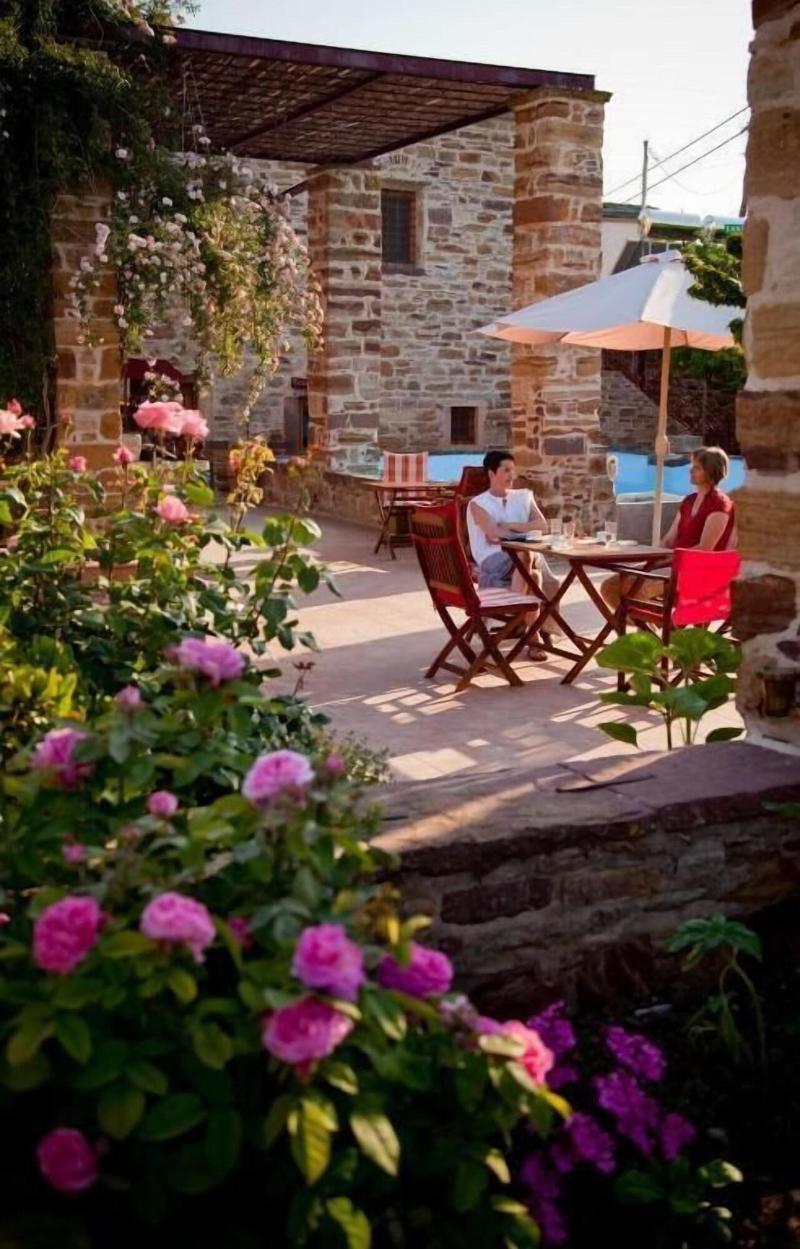 Mouzaliko Guesthouse Mansion image