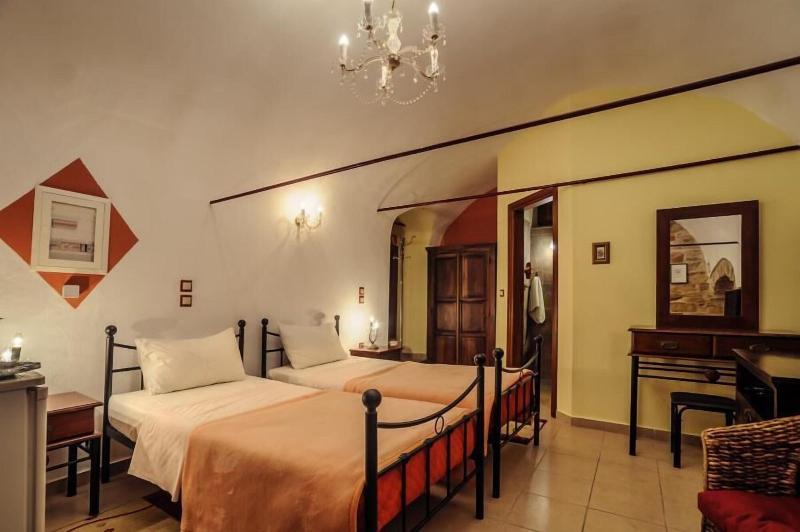 Mouzaliko Guesthouse Mansion image