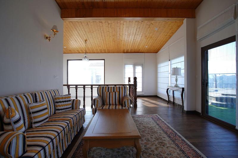 The Manor Luxury Service Apartments image