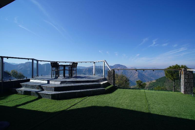 The Manor Luxury Service Apartments image
