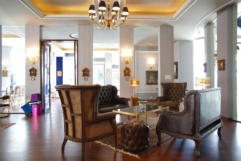 The Manor Luxury Service Apartments image