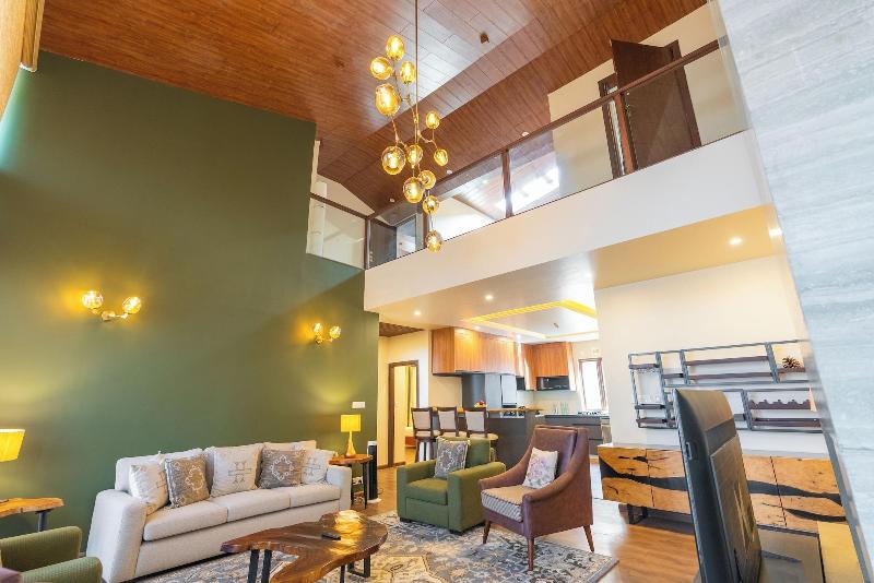 The Manor Luxury Service Apartments image