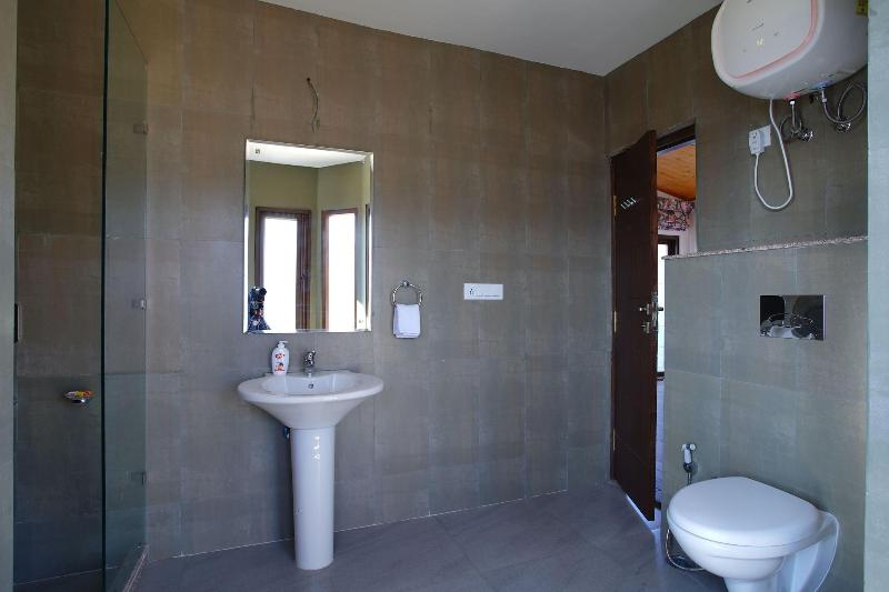 The Manor Luxury Service Apartments image