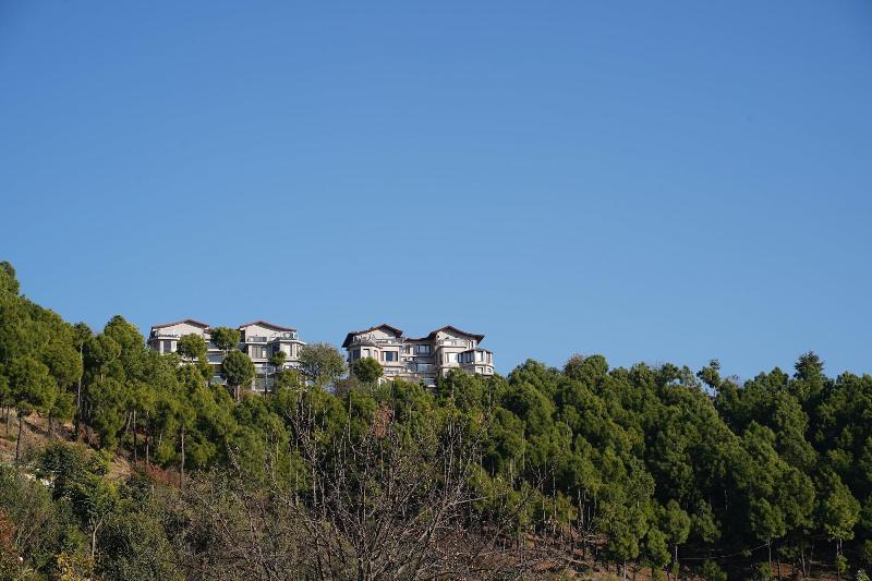 The Manor Luxury Service Apartments image