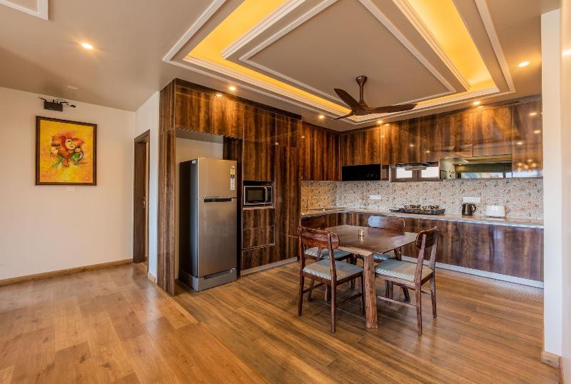 The Manor Luxury Service Apartments image