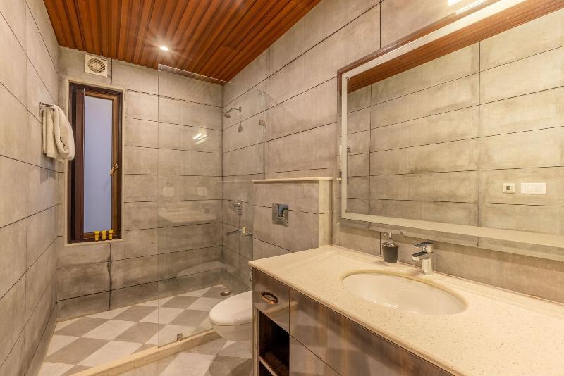 The Manor Luxury Service Apartments image