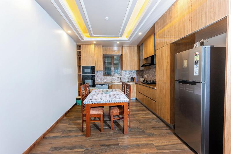 The Manor Luxury Service Apartments image
