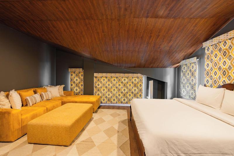 The Manor Luxury Service Apartments image