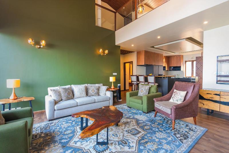 The Manor Luxury Service Apartments image