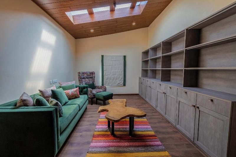 The Manor Luxury Service Apartments image