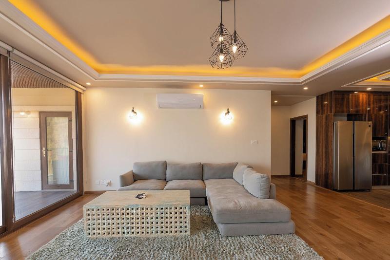 The Manor Luxury Service Apartments image