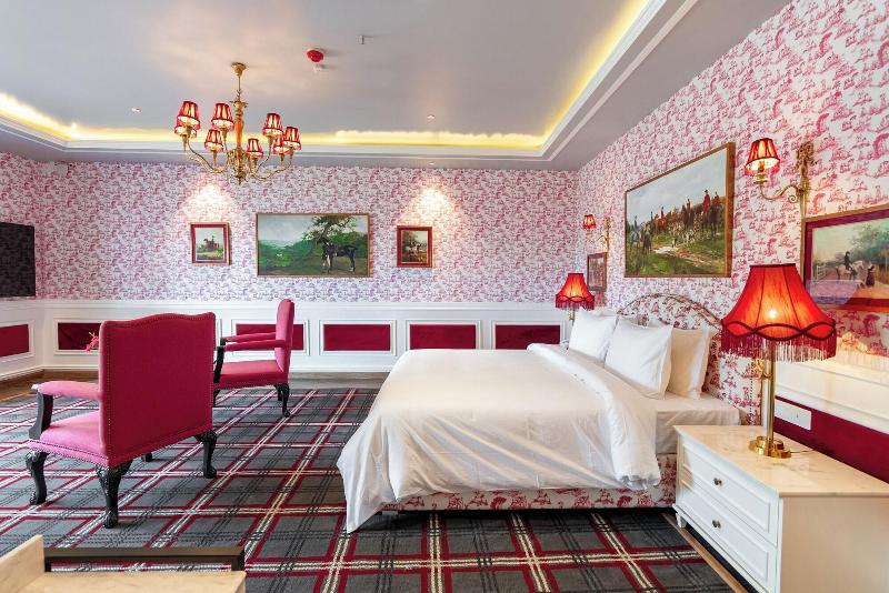 The Manor Luxury Service Apartments image