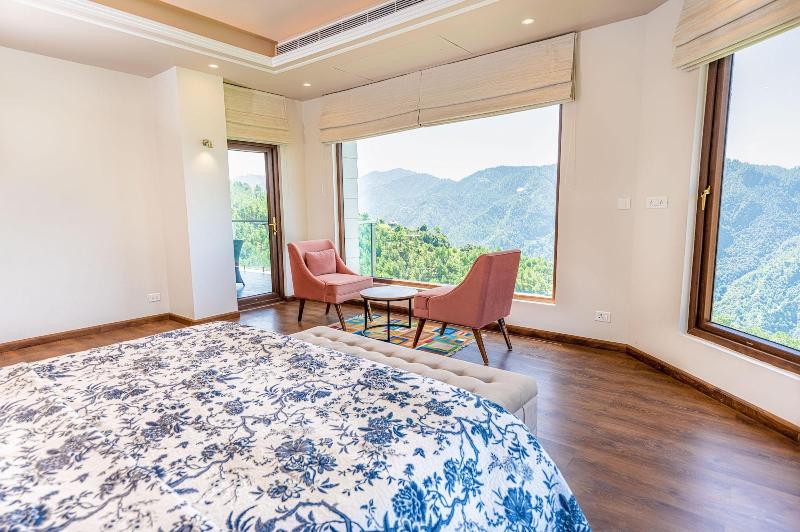 The Manor Luxury Service Apartments image