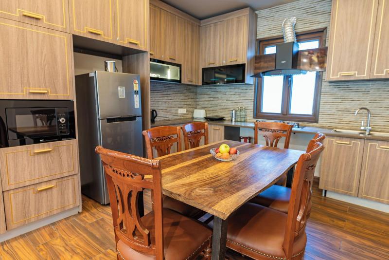 The Manor Luxury Service Apartments image