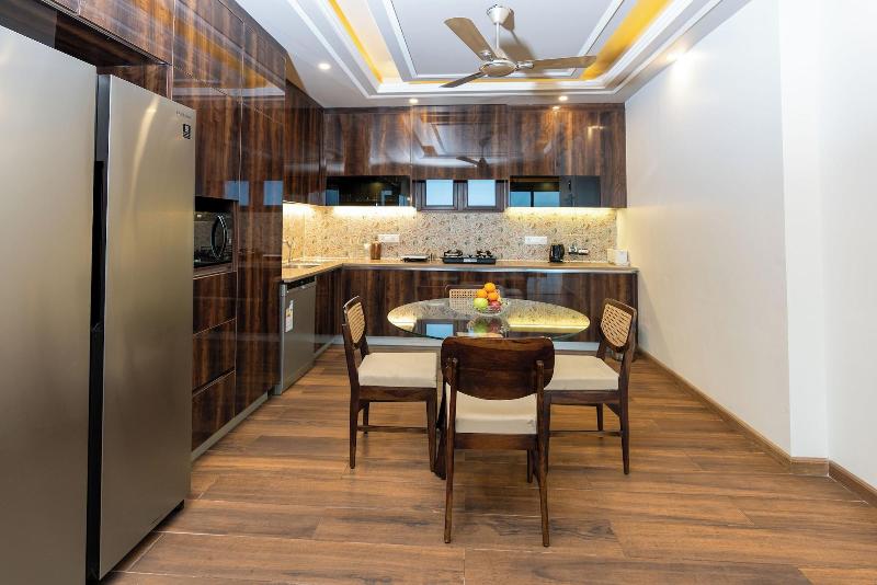 The Manor Luxury Service Apartments image