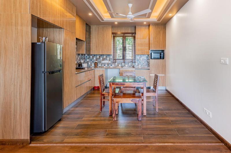 The Manor Luxury Service Apartments image