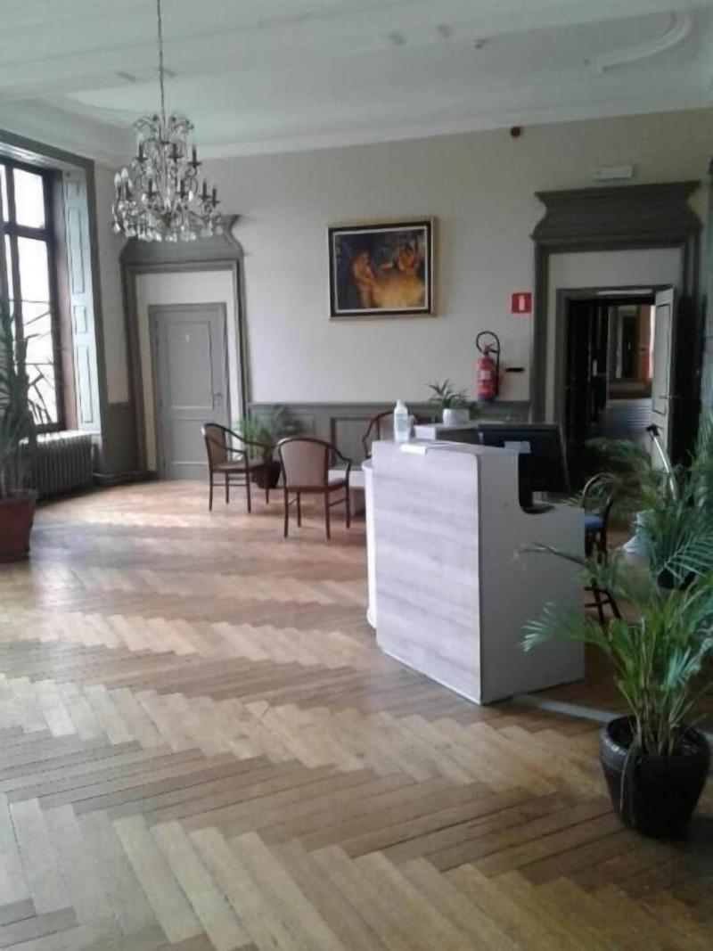 Domaine du ChÃ¢teau de la Neuville image
